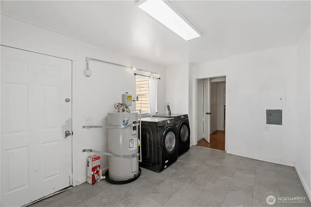 626 Eklund Avenue Hoquiam WA 98550