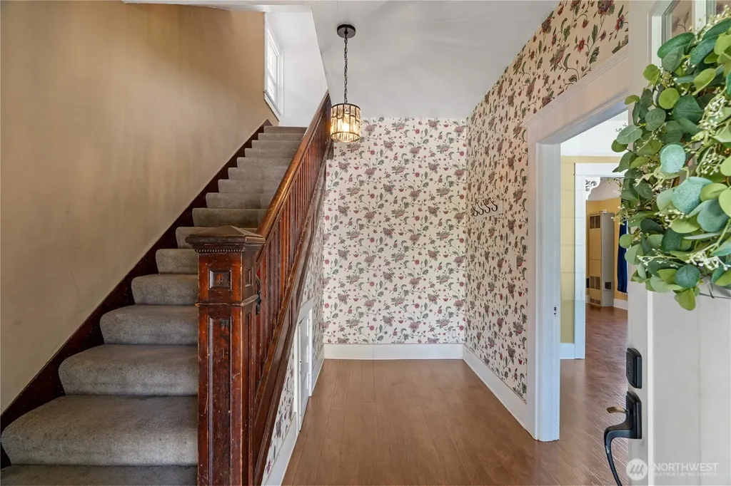 626 Eklund Avenue Hoquiam WA 98550