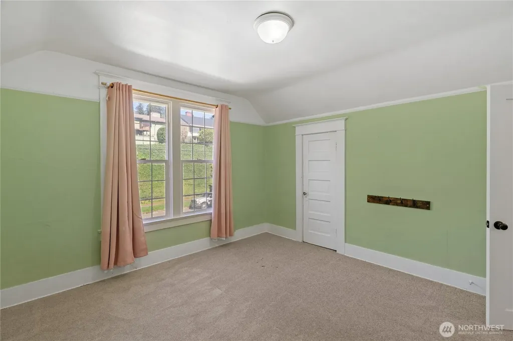 626 Eklund Avenue Hoquiam WA 98550