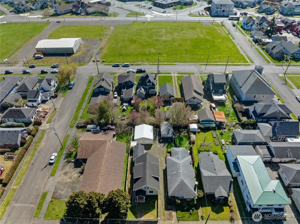 626 Eklund Avenue Hoquiam WA 98550