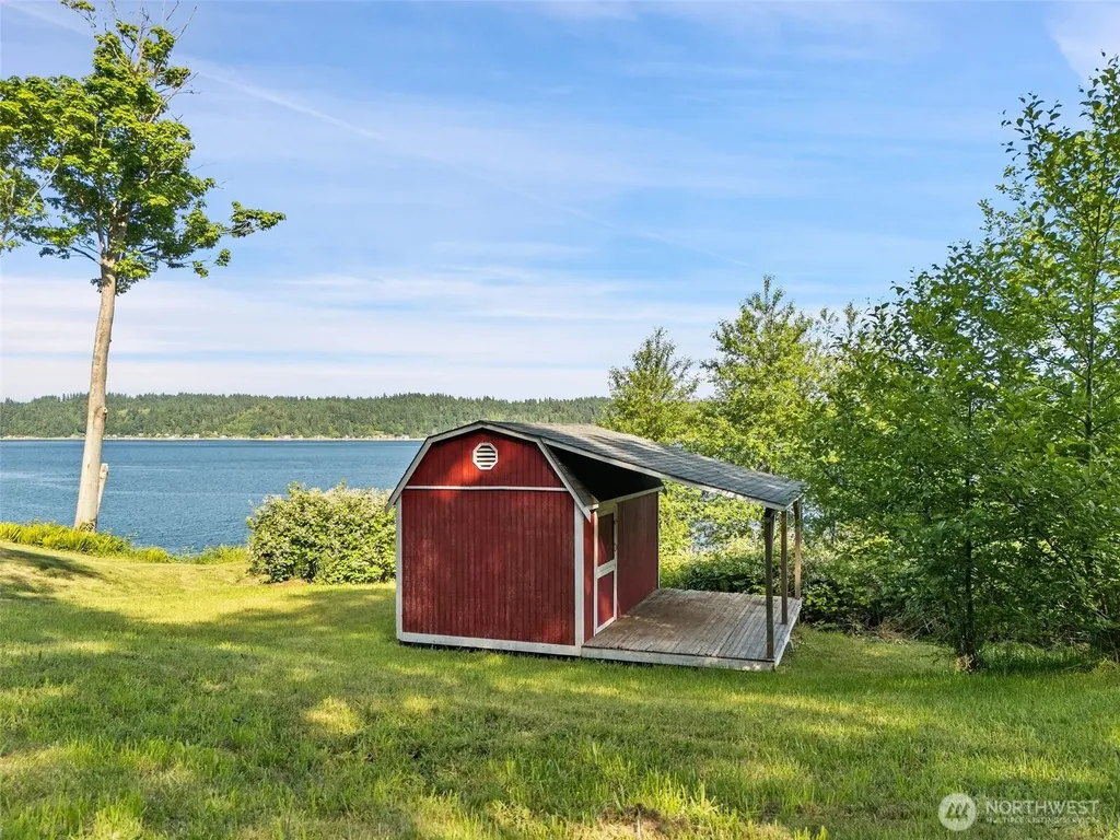 10509 SE Vashon Vista Drive Port Orchard WA 98367