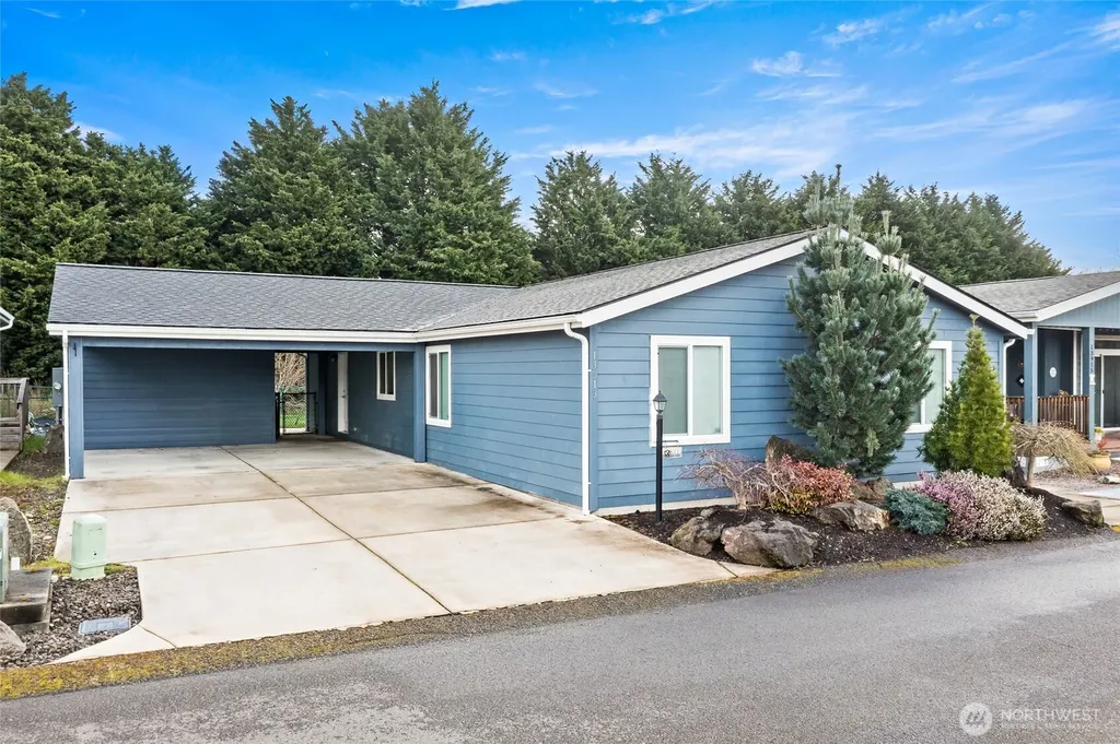 13913 21st Avenue Ct E Tacoma WA 98445
