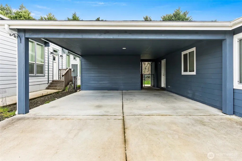 13913 21st Avenue Ct E Tacoma WA 98445