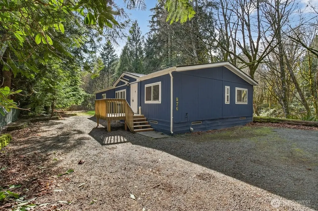 876 SW Taft Boulevard Port Orchard WA 98367