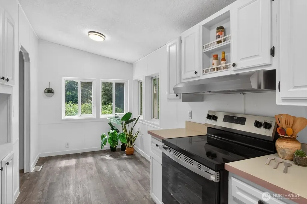 876 SW Taft Boulevard Port Orchard WA 98367