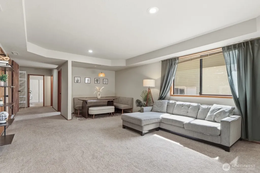 7247 NE 150th Street Kenmore WA 98028