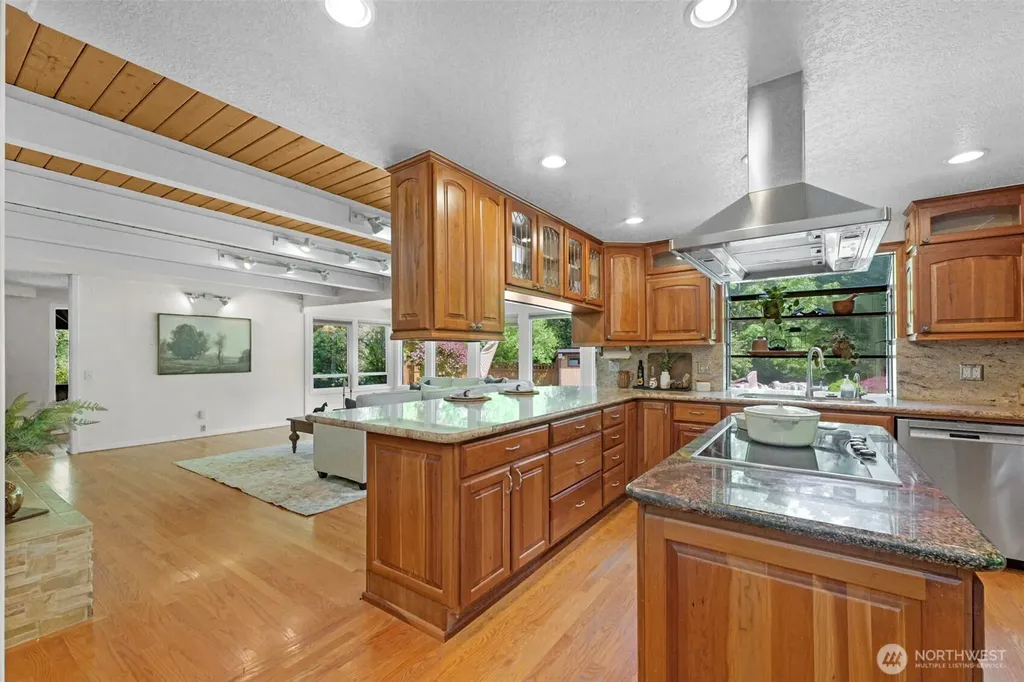 5204 178th Avenue E Lake Tapps WA 98391