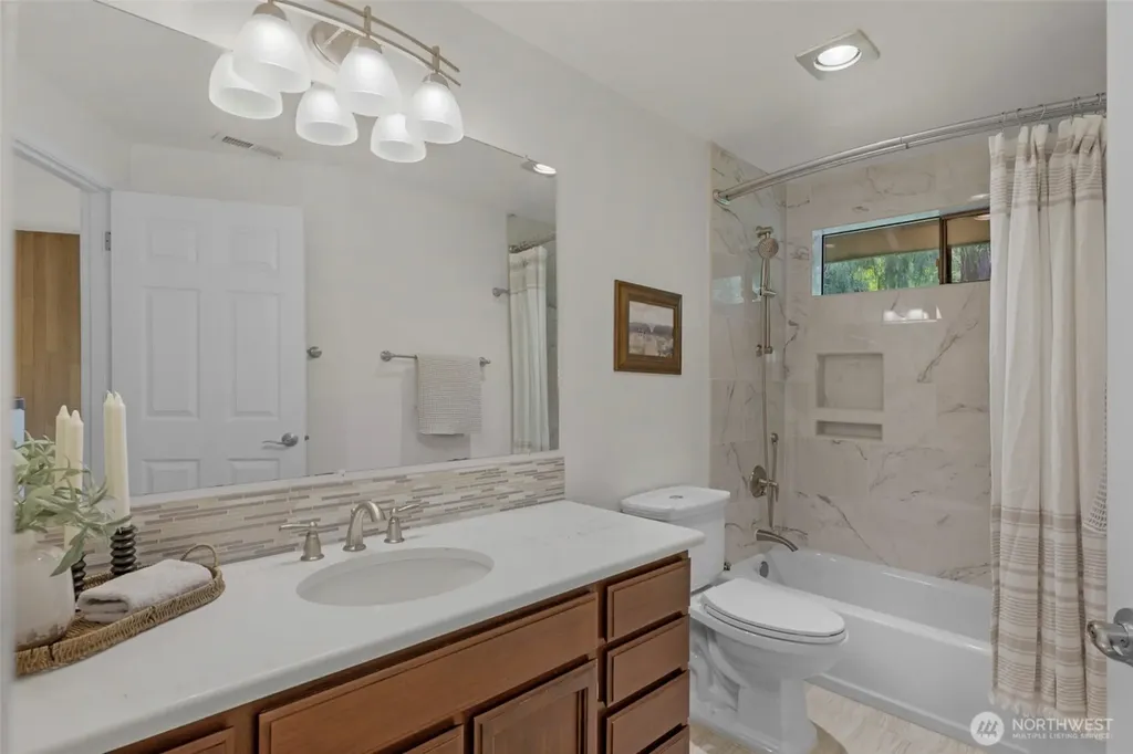 5204 178th Avenue E Lake Tapps WA 98391