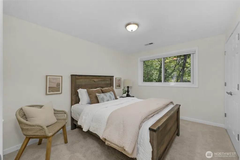 5204 178th Avenue E Lake Tapps WA 98391