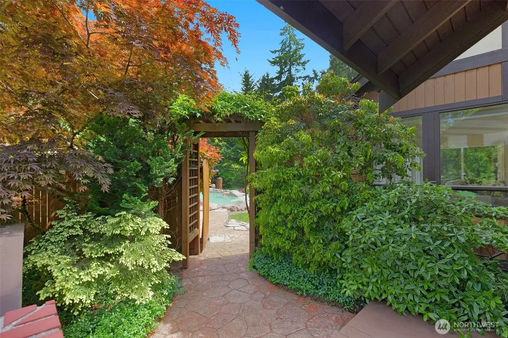 5204 178th Avenue E Lake Tapps WA 98391