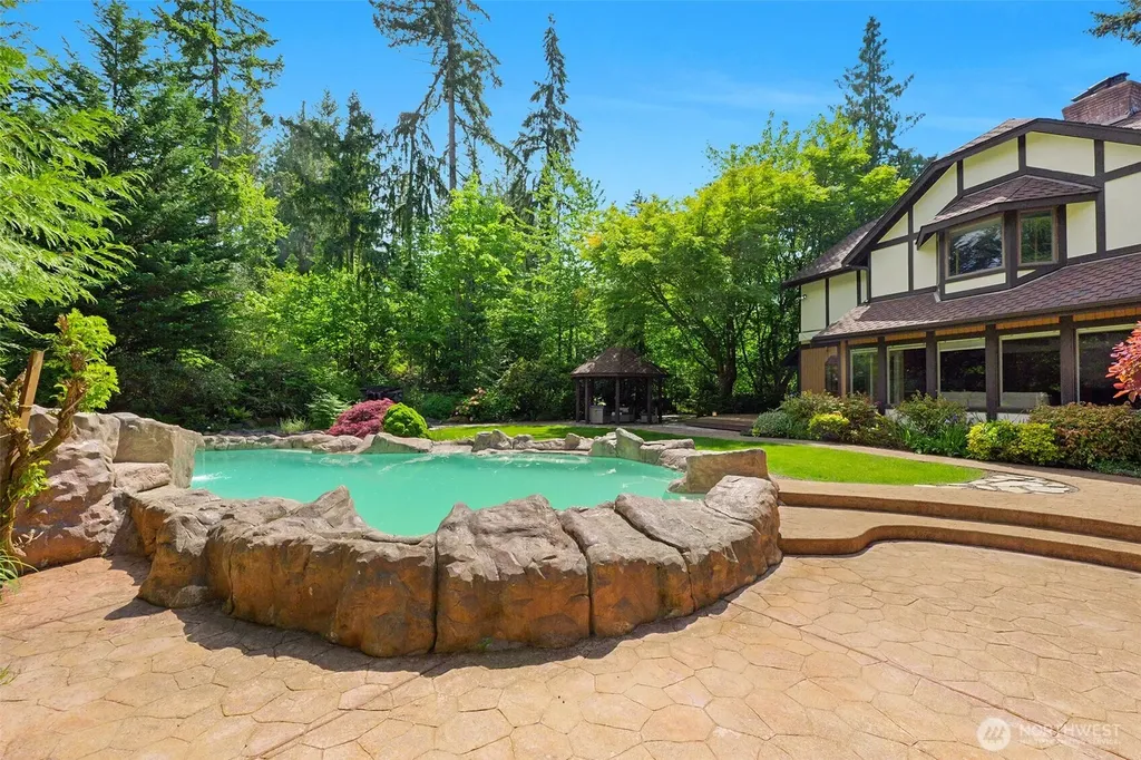 5204 178th Avenue E Lake Tapps WA 98391