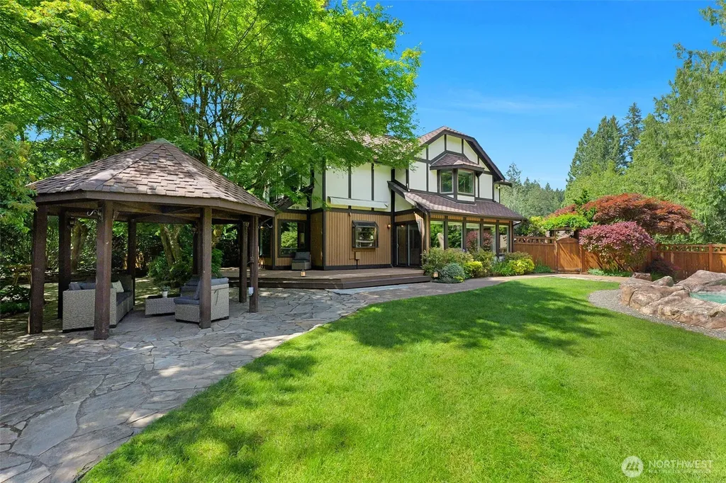 5204 178th Avenue E Lake Tapps WA 98391