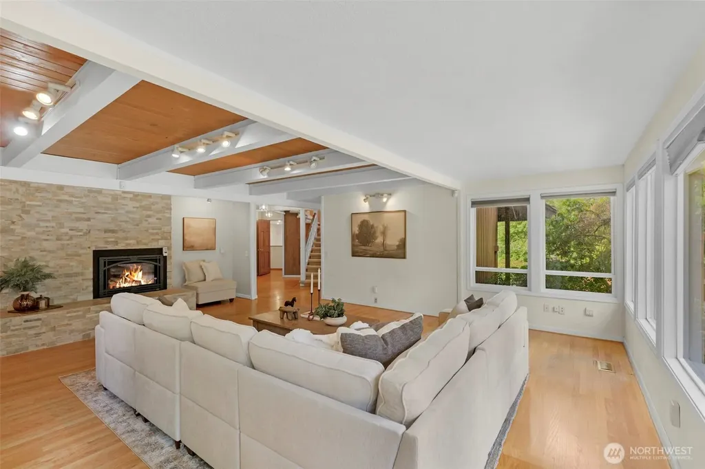5204 178th Avenue E Lake Tapps WA 98391
