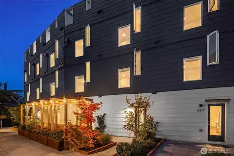 627 13th Avenue E Seattle WA 98102