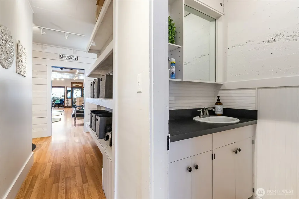 511 Front Street Lynden WA 98264