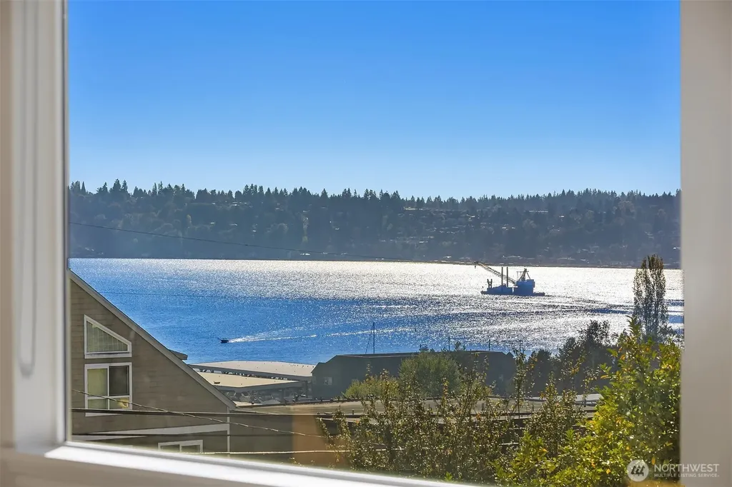 6404 NE 181st Street Kenmore WA 98028
