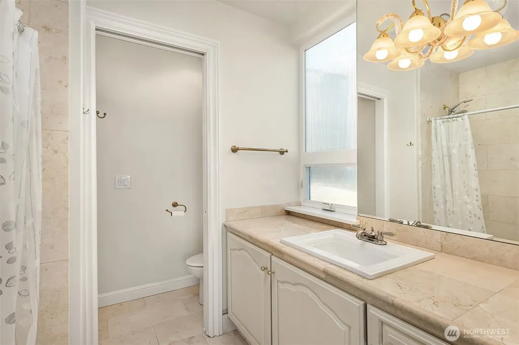 6404 NE 181st Street Kenmore WA 98028