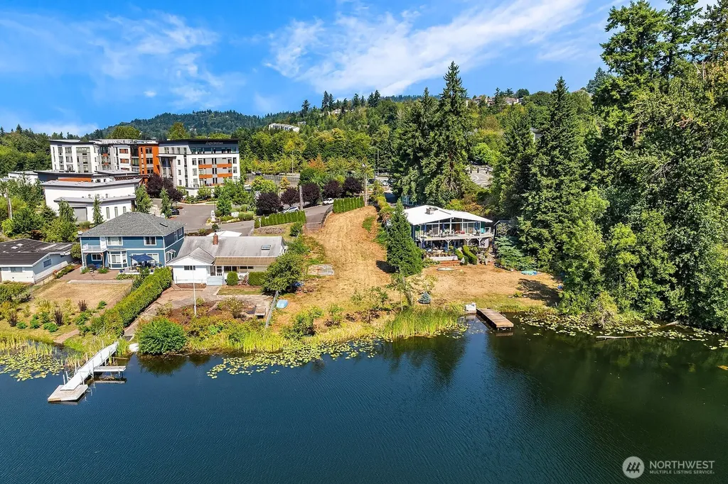 13059 SE 76th Street Newcastle WA 98056