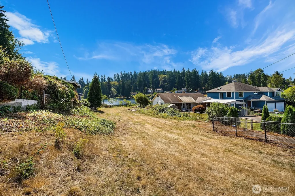 13059 SE 76th Street Newcastle WA 98056
