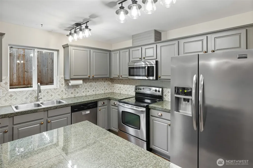 24114 SE 281st Street Maple Valley WA 98038