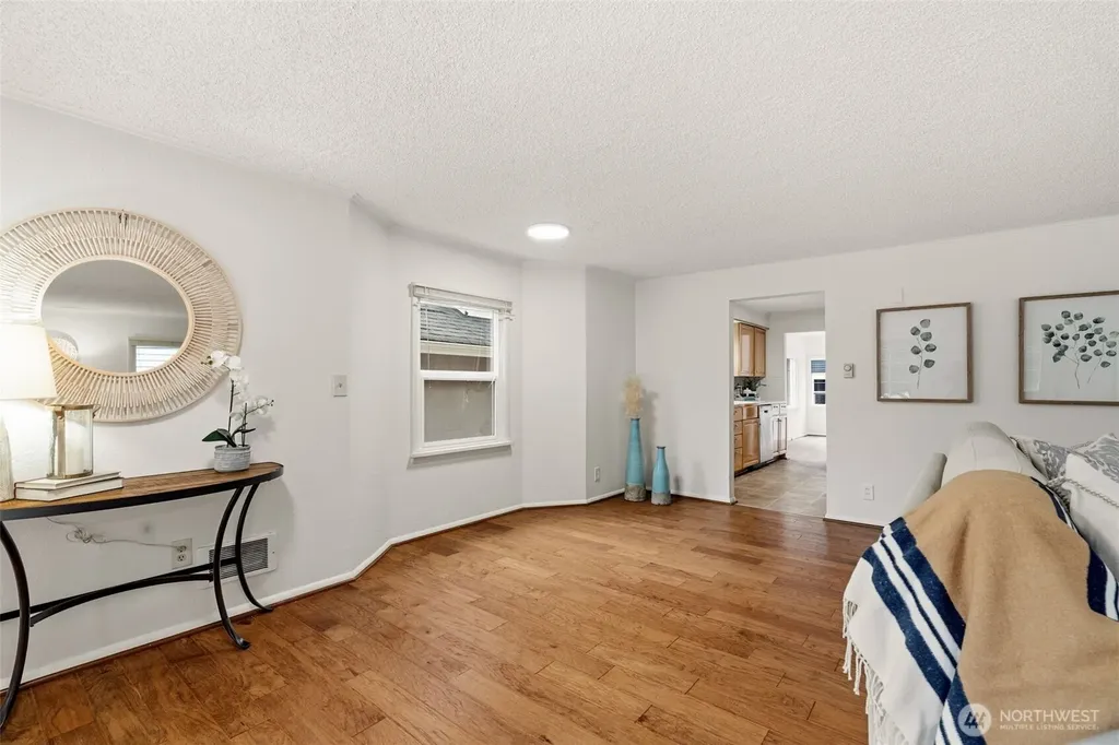 921 N 50th Street Seattle WA 98103