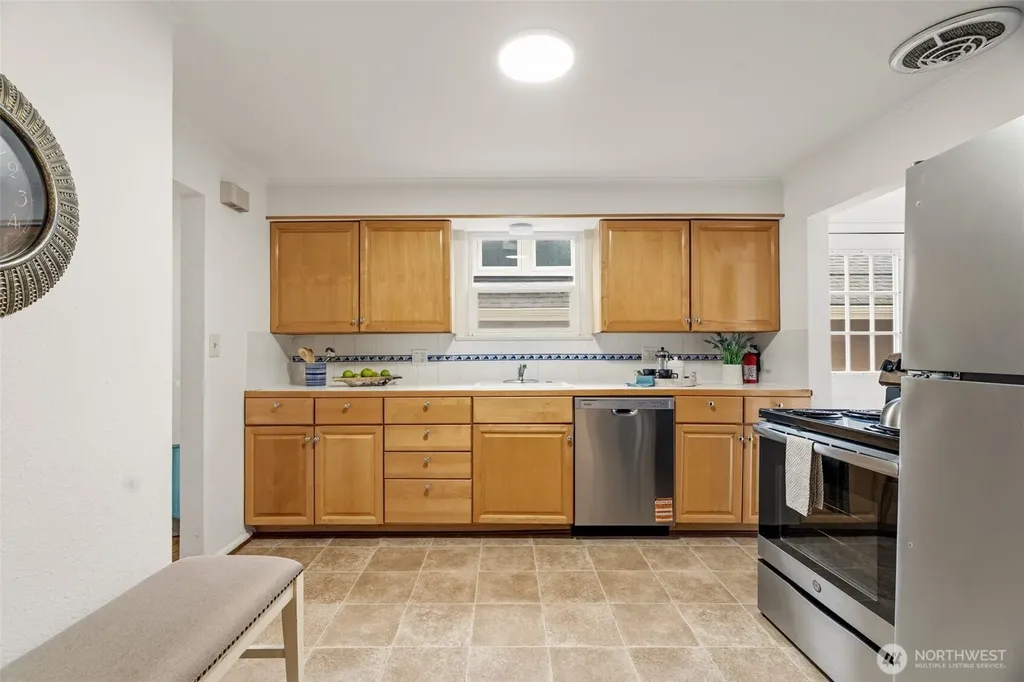 921 N 50th Street Seattle WA 98103