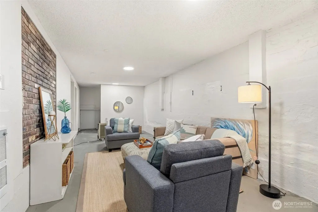 921 N 50th Street Seattle WA 98103