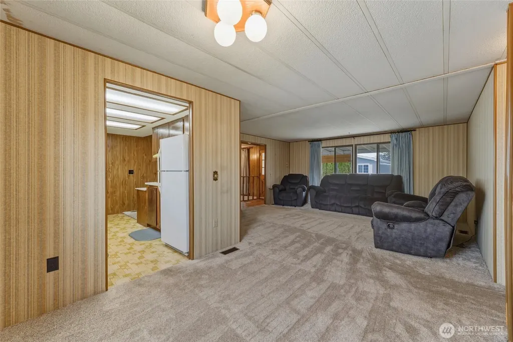 806 SE Mockingbird Drive College Place WA 99324