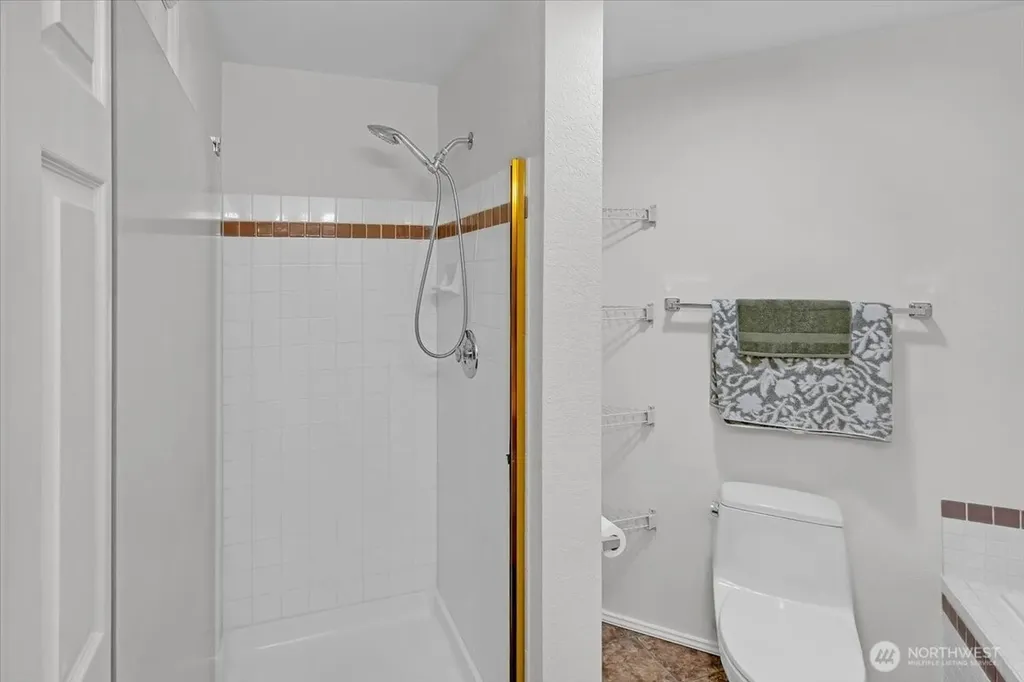 8653 Avondale Rd NE Redmond WA 98052