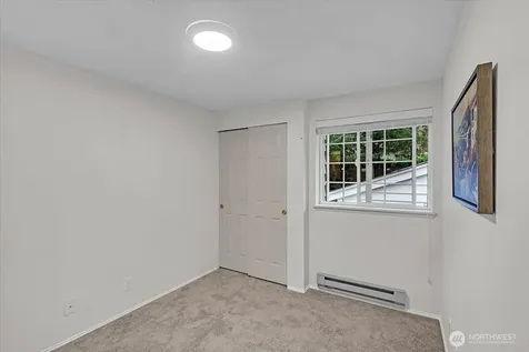 8653 Avondale Rd NE Redmond WA 98052
