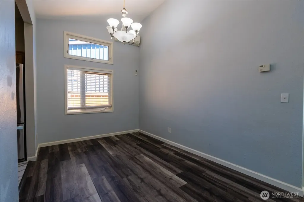 9452 25th Avenue SW Seattle WA 98106