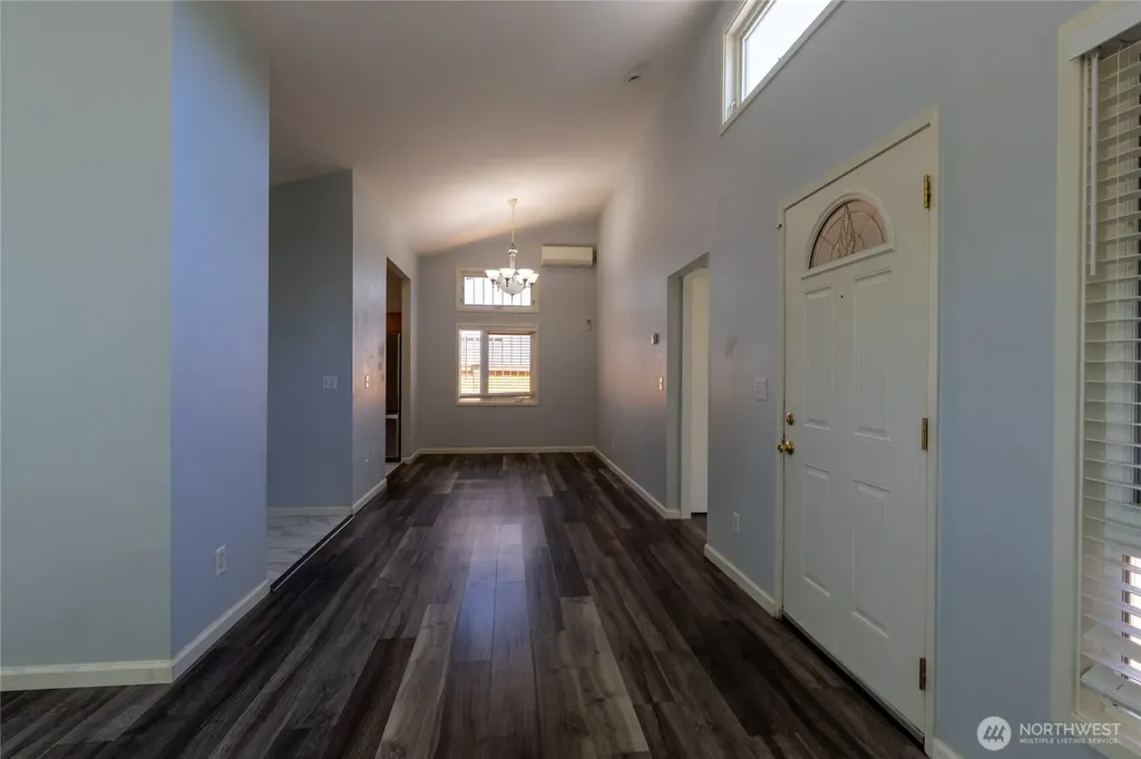 9452 25th Avenue SW Seattle WA 98106