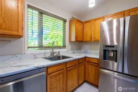 9452 25th Avenue SW Seattle WA 98106