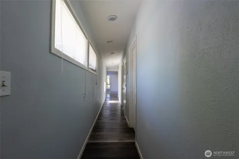 9452 25th Avenue SW Seattle WA 98106