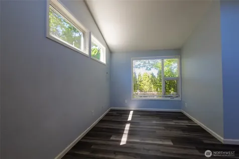9452 25th Avenue SW Seattle WA 98106