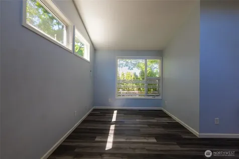 9452 25th Avenue SW Seattle WA 98106