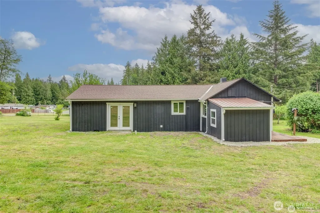 2748 El Camano Street Camano Island WA 98282