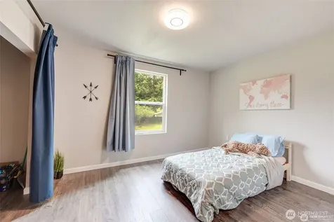 2748 El Camano Street Camano Island WA 98282