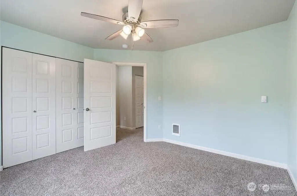 683 SE Olga Circle Port Orchard WA 98366