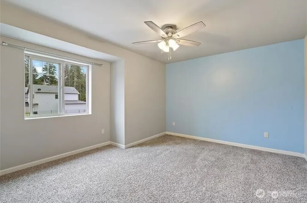 683 SE Olga Circle Port Orchard WA 98366