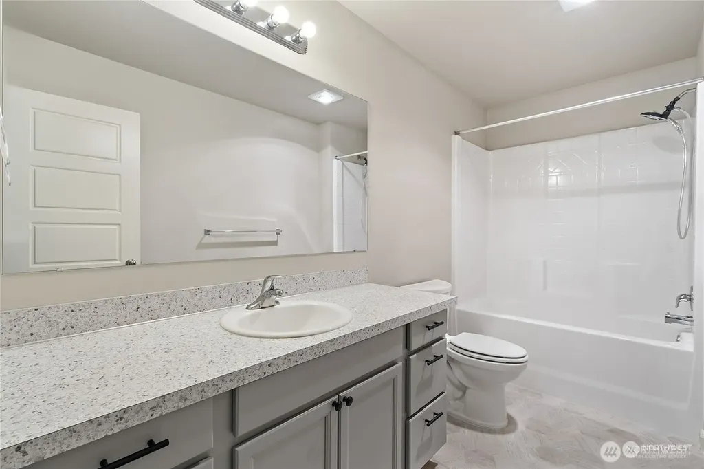 683 SE Olga Circle Port Orchard WA 98366