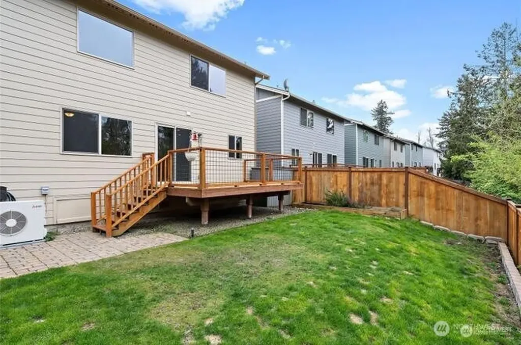 683 SE Olga Circle Port Orchard WA 98366
