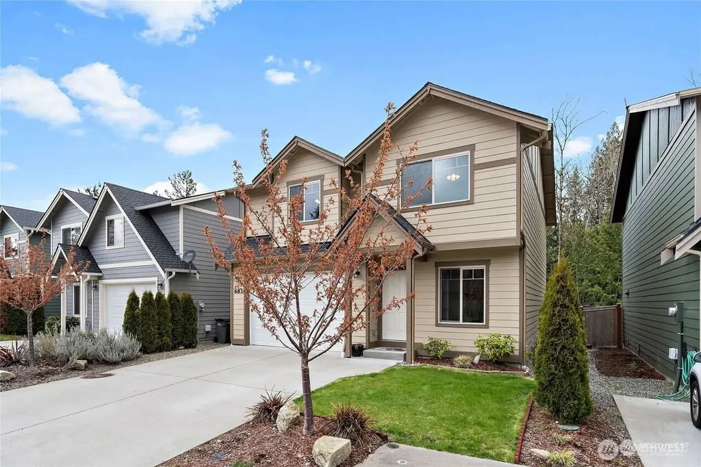 683 SE Olga Circle Port Orchard WA 98366