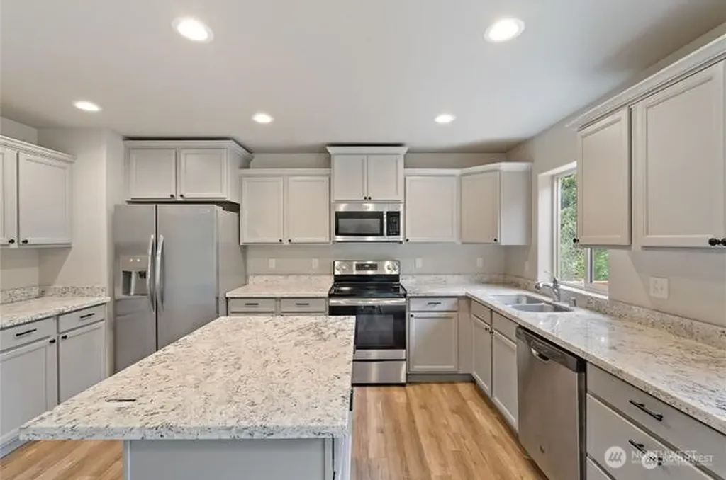 683 SE Olga Circle Port Orchard WA 98366