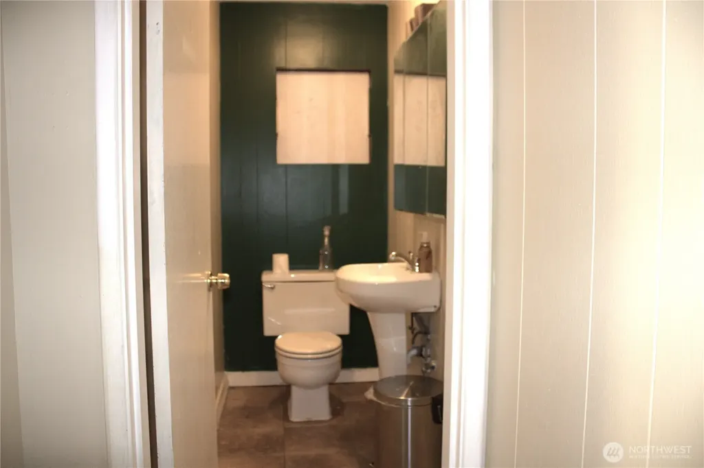 1420 Simpson Avenue Aberdeen WA 98520
