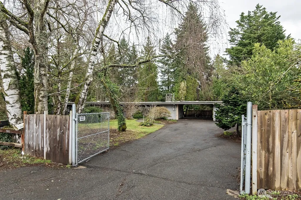 700 Reiten Road Kent WA 98030