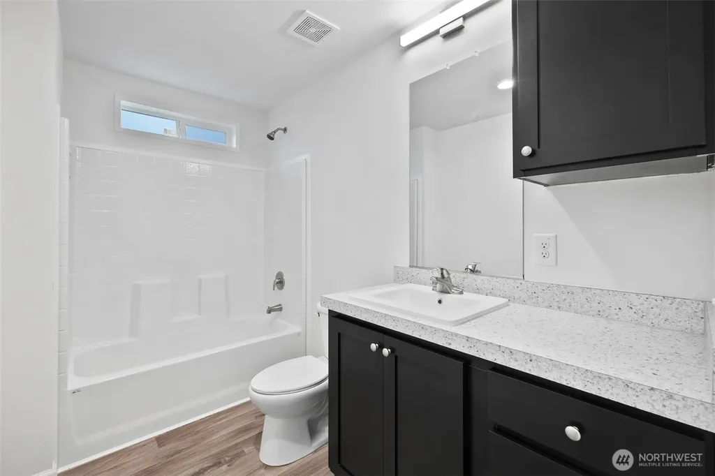 591 N Lees Creek Port Angeles WA 98362
