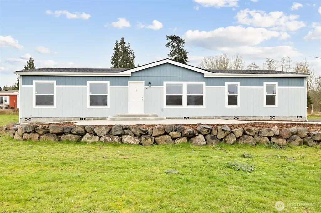 591 N Lees Creek Port Angeles WA 98362