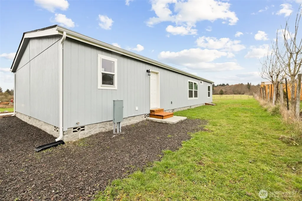 591 N Lees Creek Port Angeles WA 98362