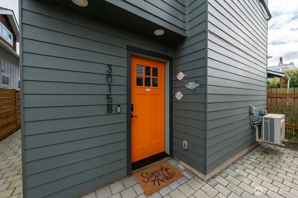 3015 61st Avenue SW Seattle WA 98116